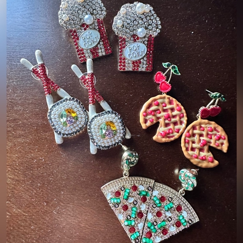 *FREE Fun Food-Themed Earrings Set
